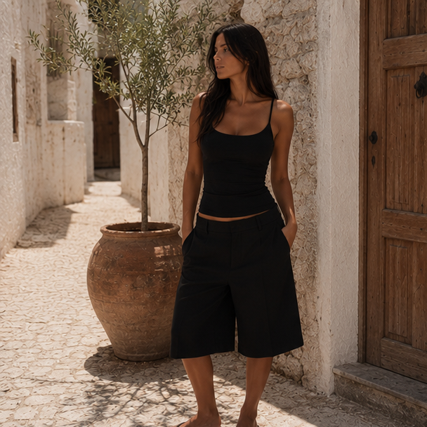 Cyura Short