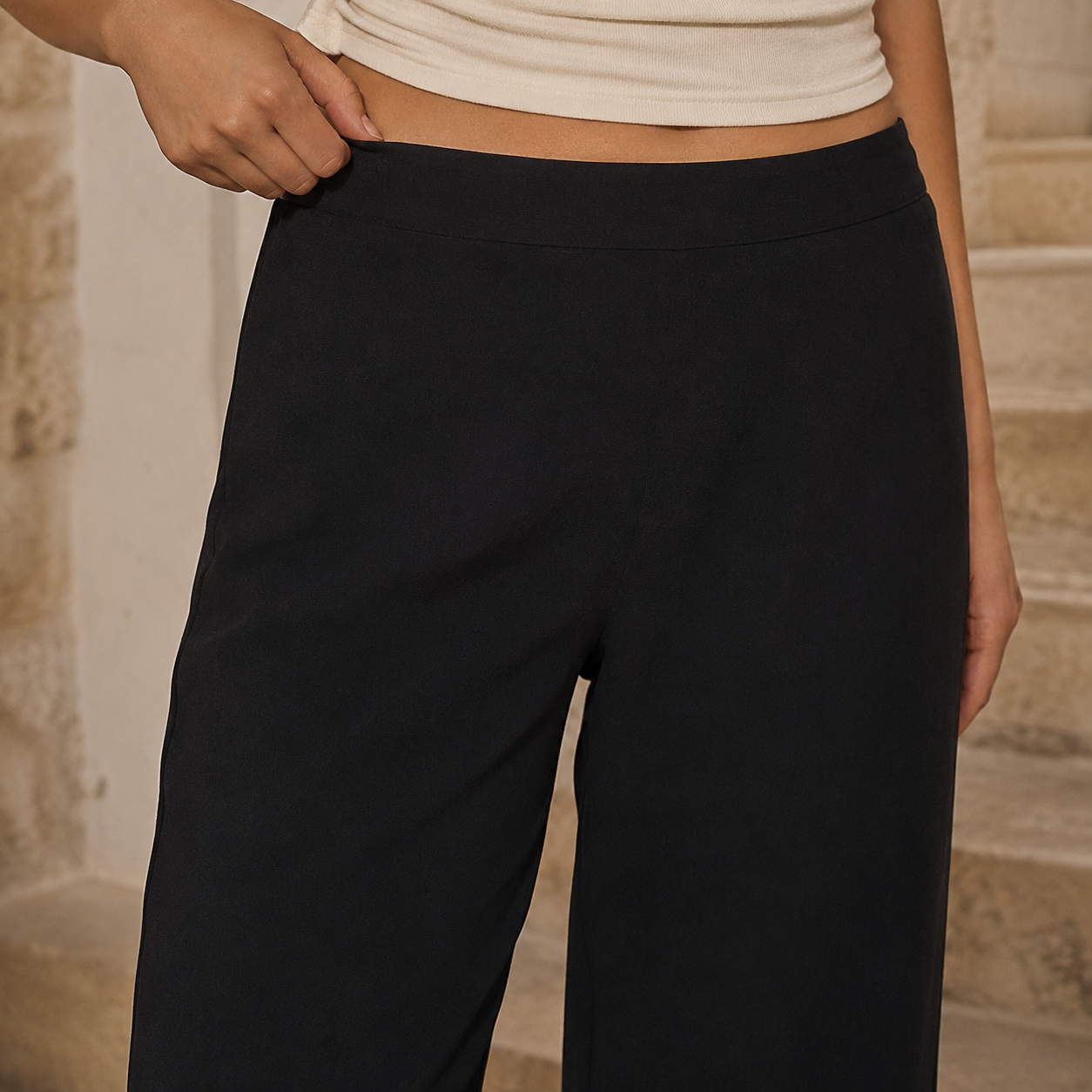 Dovelia Pant